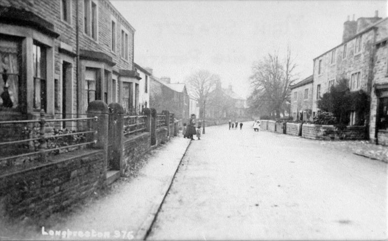 Ribble Crescent c 1900.JPG - Ribble Crescent ( Terrace) with Grosvenor Place on the right, around 1900.